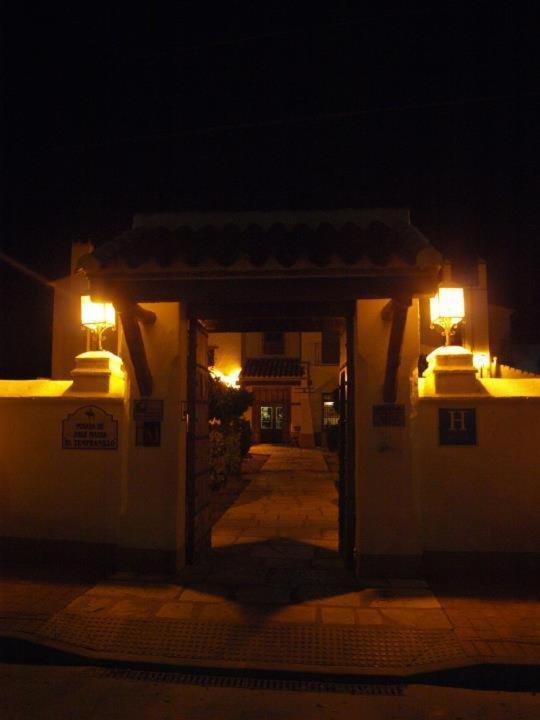 Posada De Jose Mª El Tempranillo Alameda Exterior foto